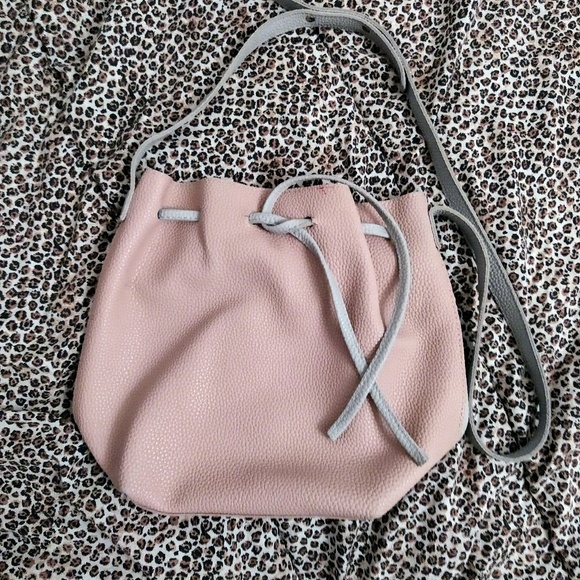 Pink Grey Bucket Crossbody Shoulder Purse Bag - Picture 3 of 5
